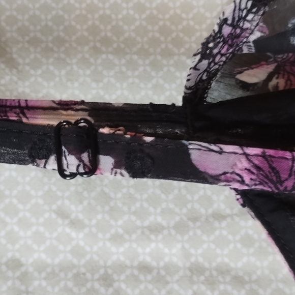 Floral Blouse Torrid - Picture 4 of 5